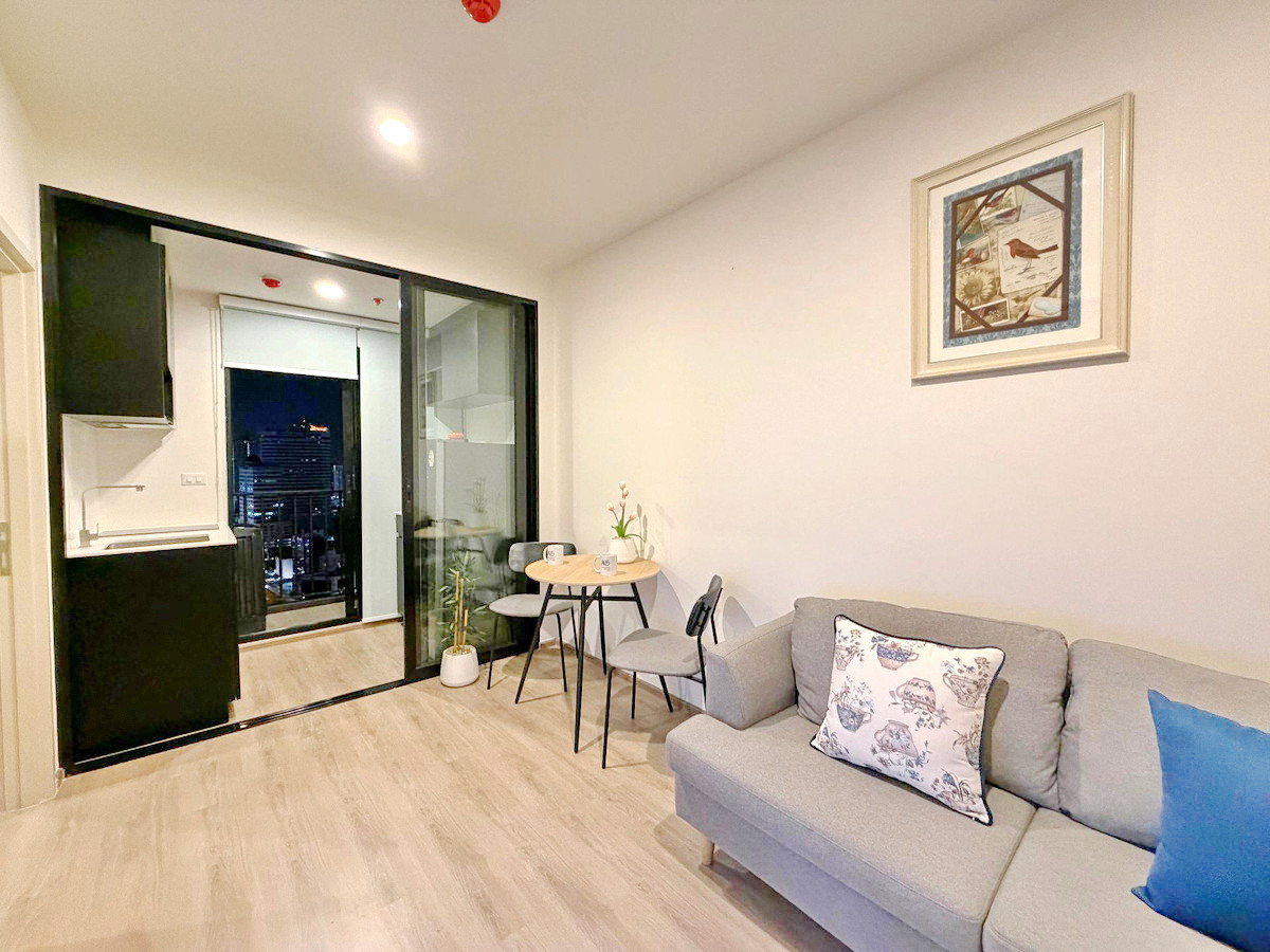 ให้เช่าคอนโดพระราม 9 เพชรบุรีตัดใหม่ RCA : 9768♛ให้เช่าคอนโด 1 ห้องนอน♙นิว ดิสทริค อาร์ไนน์ พระราม 9♜ติด MRTพระราม9∞099-5919653,065-9423251🜲Line@sureresidence