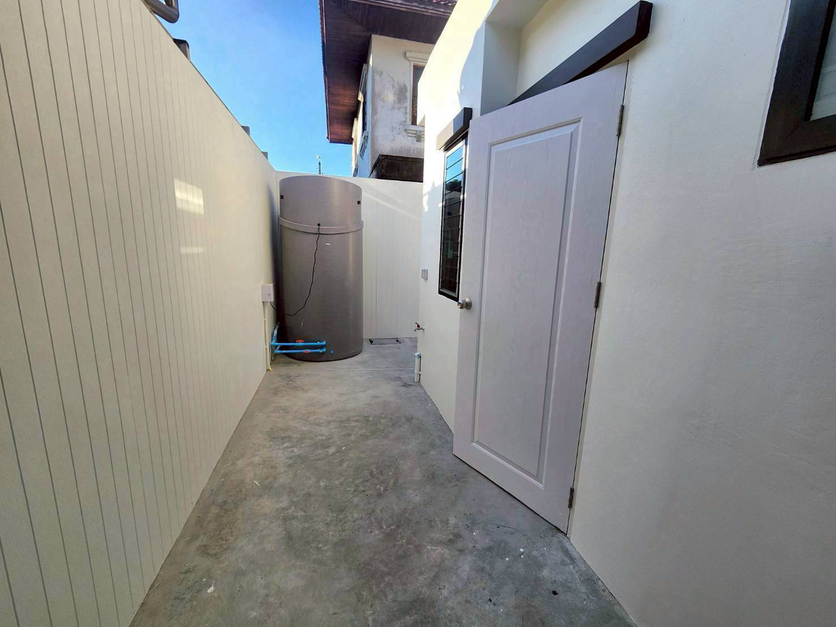 ขายบ้านนนทบุรี บางใหญ่ บางบัวทอง : ขายบ้านเดี่ยว หมู่บ้าน มณียา รัตนาธิเบศร์ บ้านหลังใหญ่ บ้านพร้อมอยู่ นนทบุรี เซ็นทรัล รัตนาธิเบศร์