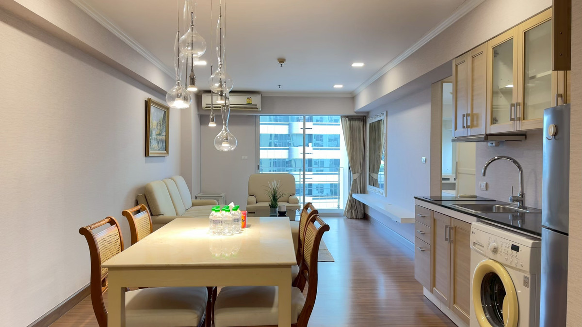 For SaleCondoRama9, Petchburi, RCA : Condo for sale, 2 bedrooms, 1st hand, urgent