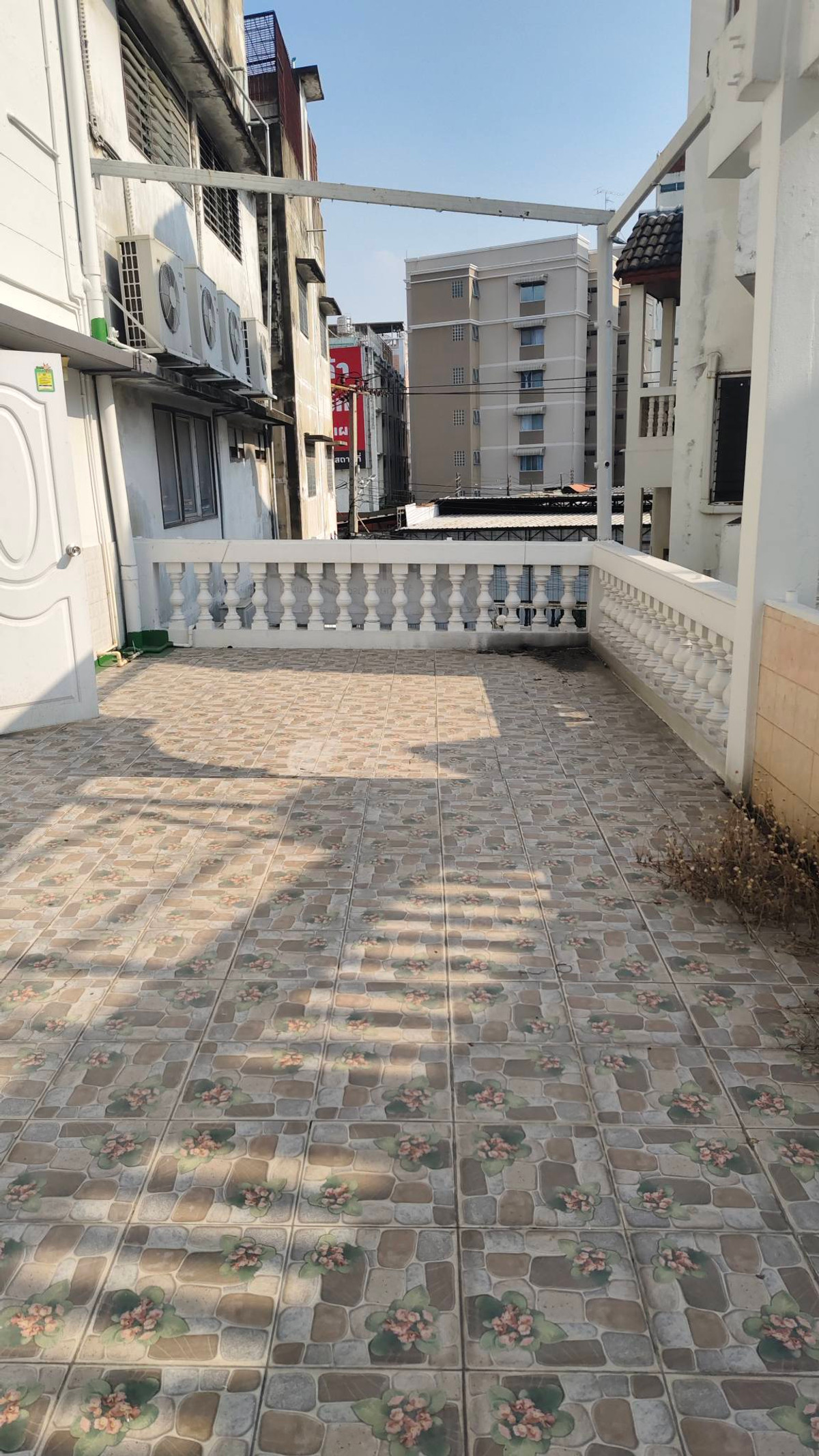 For RentOfficeBang Sue, Wong Sawang, Tao Pun : For rent, space in an office building, warehouse, studio, Wong Sawang Intersection.