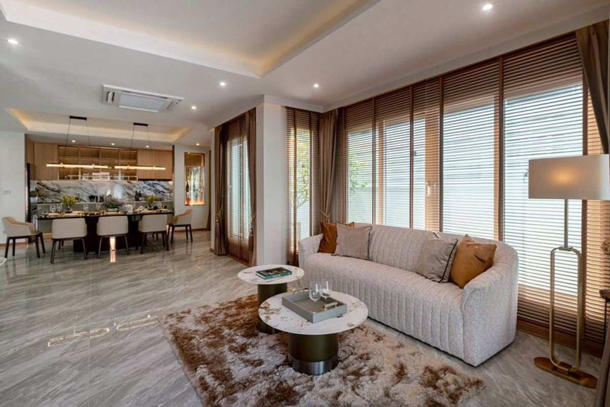 ขายบ้านพัทยา บางแสน ชลบุรี สัตหีบ : Rare Item! วิลล่าหรู 7 ห้องนอน 7 ห้องน้ำ 2 อาคาร พื้นที่ใช้สอย 500 ตร.ม. ใจกลางเขาทาโล | ราคา 28.5 ล้านบาท