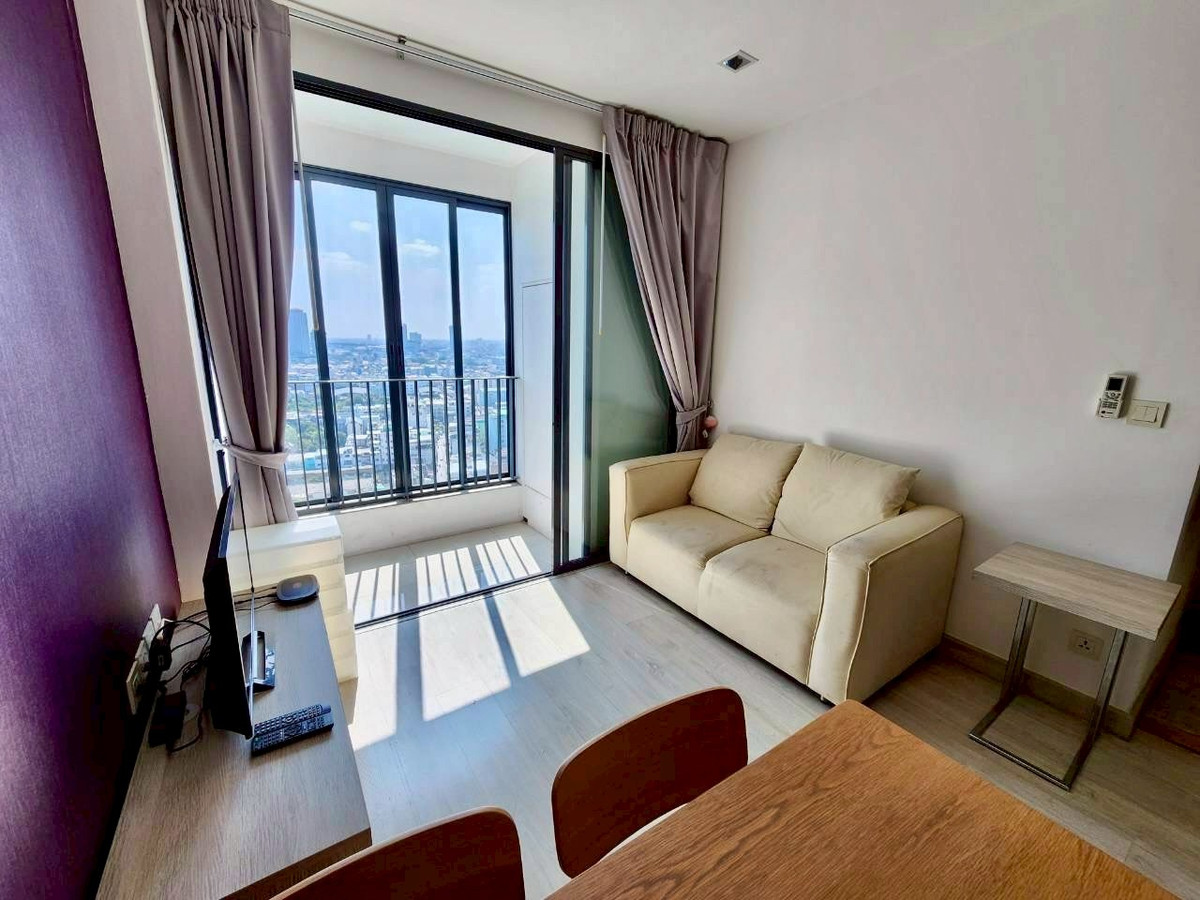 ขายคอนโดวงเวียนใหญ่ เจริญนคร : ขายคอนโดหรู Ideo Mobi สาทร BTS ธนบุรี 2 ห้องนอน 2 ห้องน้ำ วิวสวยทุกห้อง ติดรถไฟฟ้า ขายเพียง 6.35 ล้าน *ถูกที่สุดในโครงการ* 