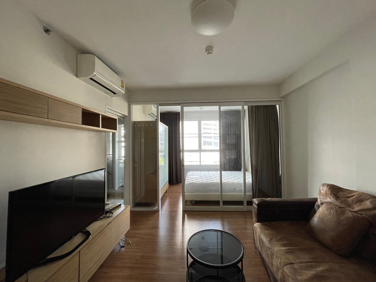 ให้เช่าคอนโดพระราม 9 เพชรบุรีตัดใหม่ RCA :  I-biza Condominium RCA ไอบิซา คอนโด อาร์ซีเอ 1 ห้องนอน 1 ห้องน้ำ  ชั้น  5 อาคาร เอ  ขนาด 32 ตรม 