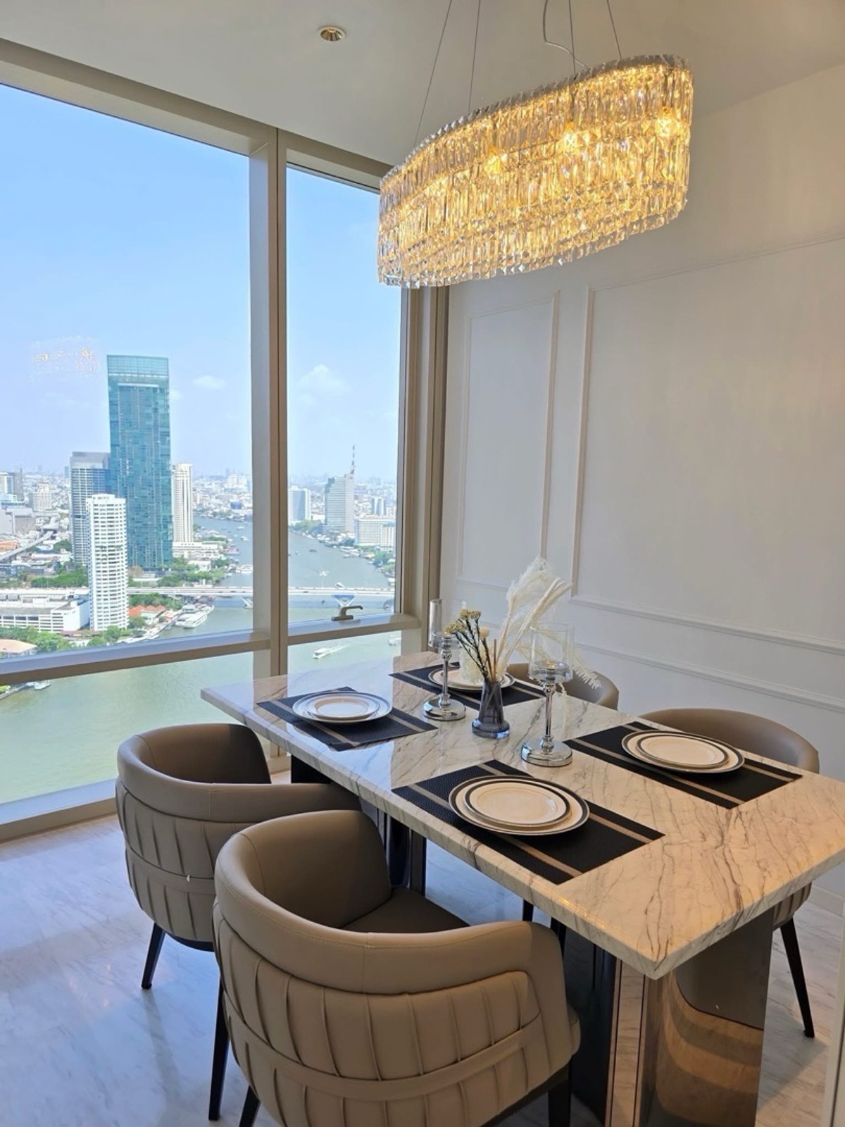 For RentCondoSathorn, Narathiwat : For rent Four Seasons Private Residences ☎️ 0912322009