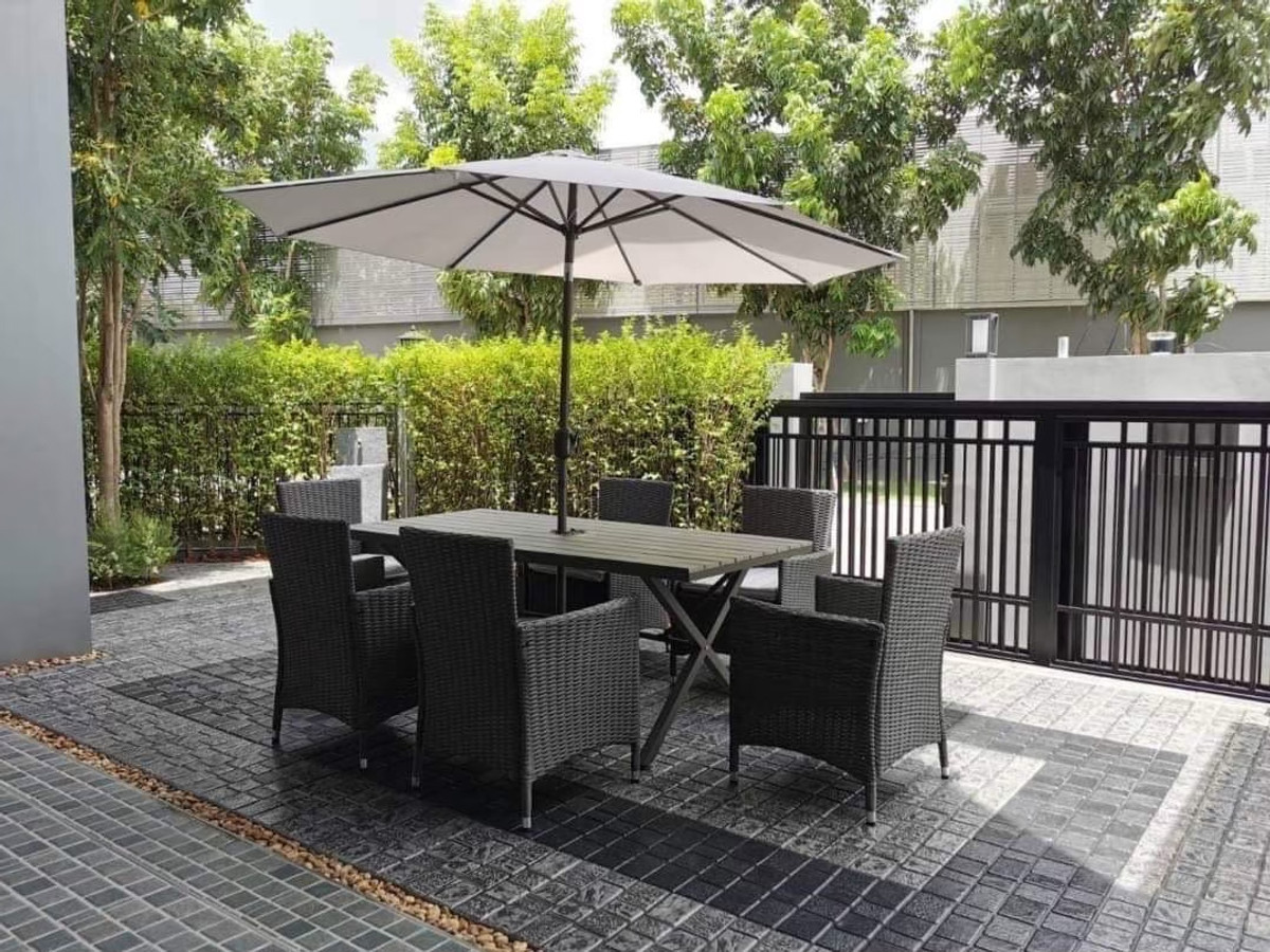 ขายบ้านพัฒนาการ ศรีนครินทร์ : ขายบ้านหรู โครงการ Setthasiri Krungthep Kreetha 2 (เศรษฐสิริ กรุงเทพกรีฑา 2) แปลงมุม ไซส์ใหญ่ ด้านหน้าไม่ติดใคร  บ้านเดี่ยว 2 ชั้น ขนาดที่ดิน 105 ตารางวา พื้นที่ใช้สอย 404 ตารางเมตร