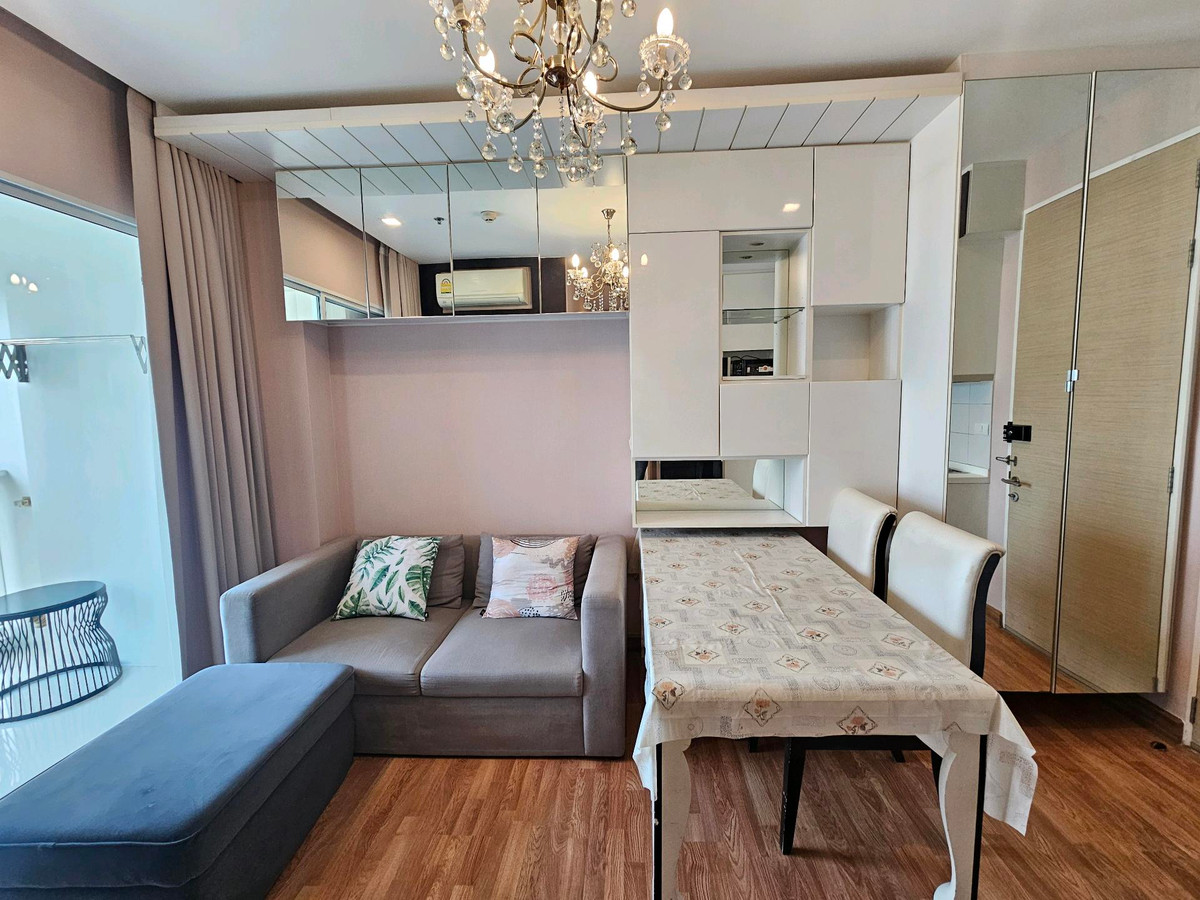 ให้เช่าคอนโดบางนา แบริ่ง ลาซาล : ห้องแต่งบิ้วอินสวยมาก เช่า 2 ห้องนอน 2 ห้องน้ำ เดอะ โคสต์ บางนา
