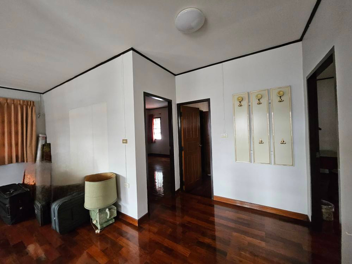 ขายบ้านลาดพร้าว เซ็นทรัลลาดพร้าว : ราคาพิเศษ!! บ้านเดี่ยวทำเลทอง ลาดพร้าว ซ.1 ใกล้ยูเนี่ยนมอลล์ เดินถึงรถไฟฟ้า เข้าออกได้หลายทาง