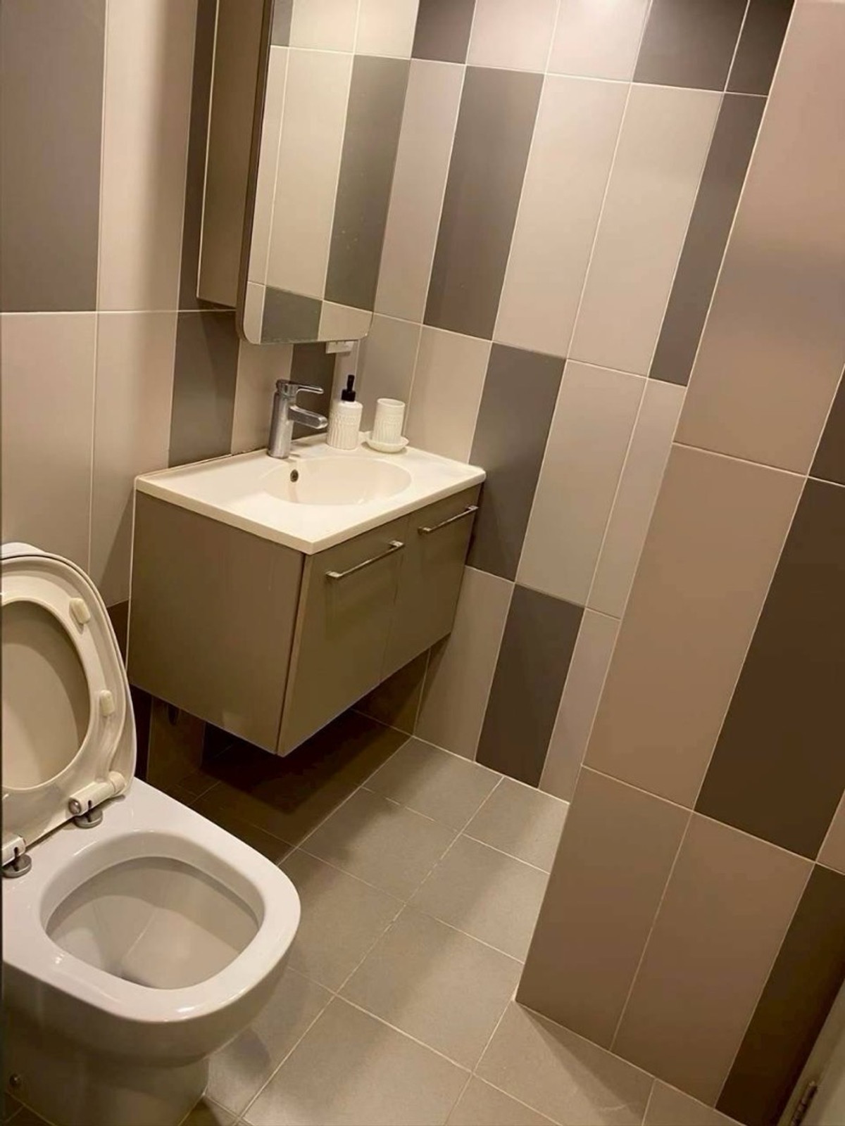 ให้เช่าคอนโดสะพานควาย จตุจักร : ให้เช่า Onyx Phahonyothin ☎️0912322009