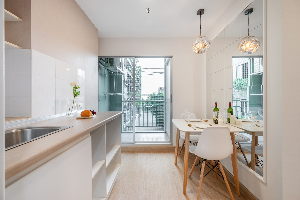 ขายคอนโดบางแค เพชรเกษม : 🚨ขาย! คอนโดลุมพินี พาร์ค เพชรเกษม 98 ชั้น2 เหมือนอยู่บ้าน ขึ้นลงสบาย มีให้เลือกชมถึง 2 ห้องสวย เฟอร์ใหม่ ห้องใหม่ วิวดี พร้อมอยู่ 