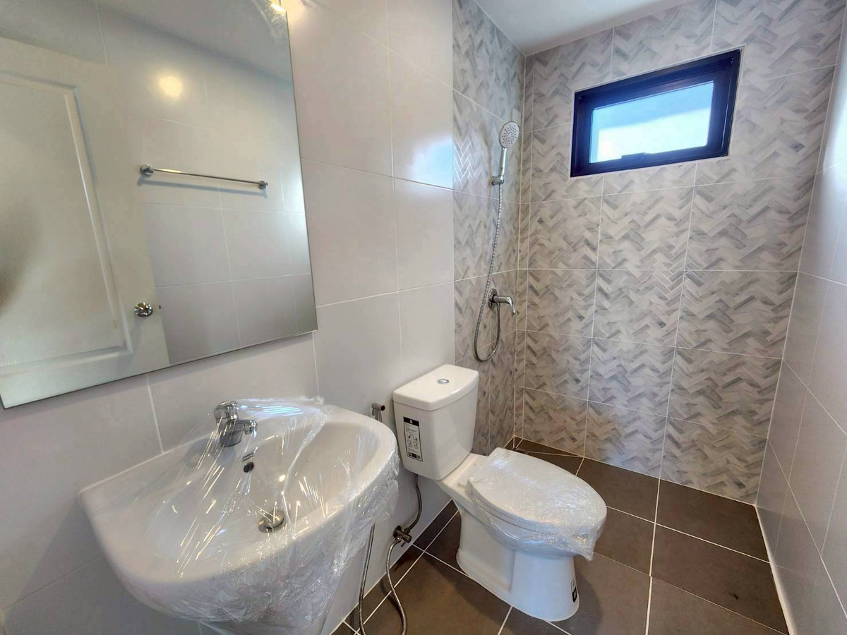 ขายบ้านนนทบุรี บางใหญ่ บางบัวทอง : ขายบ้านเดี่ยว หมู่บ้าน มณียา รัตนาธิเบศร์ บ้านหลังใหญ่ บ้านพร้อมอยู่ นนทบุรี เซ็นทรัล รัตนาธิเบศร์