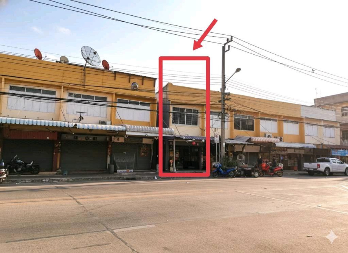 For SaleShop HouseBang Sue, Wong Sawang, Tao Pun : Urgent sale‼️Commercial building, corner room Golden location for trading Next to 4 lane Pracharat road. Nonthaburi, very good price, 3.19 million baht. Hurry and make a decision late, it may slip out of your hands in a location like this 🔥