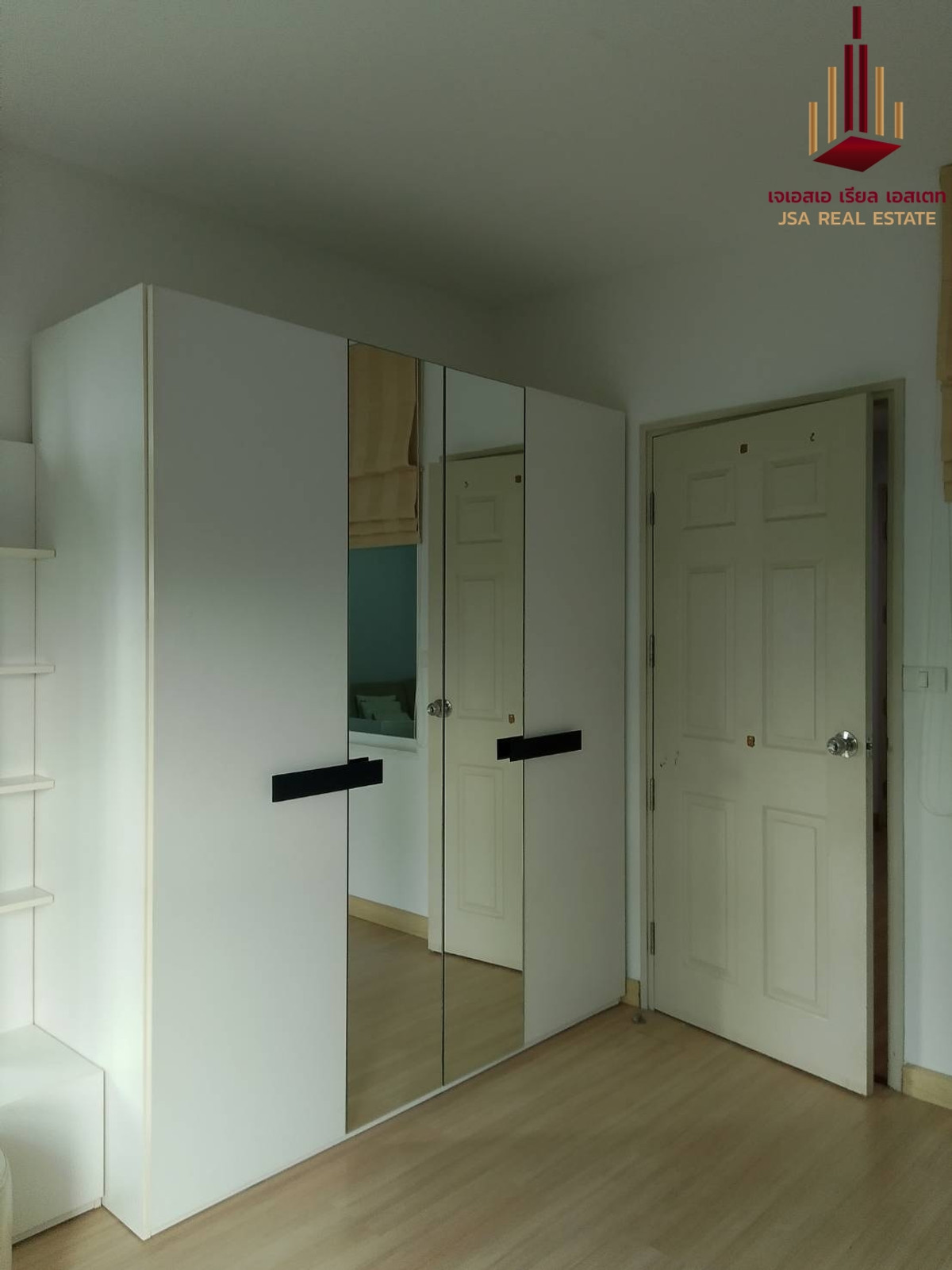 For SaleCondoSathorn, Narathiwat : ✨ For Sale: Life @ Sathorn 10 Condo ✨ 💰 Only 6,300,000 THB