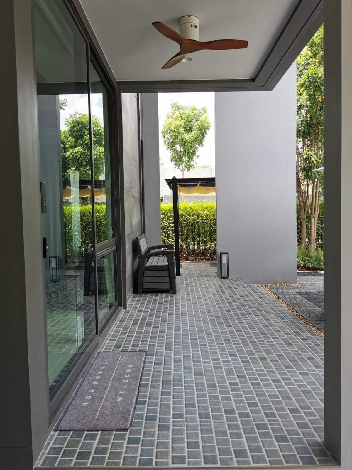 ขายบ้านพัฒนาการ ศรีนครินทร์ : ขายบ้านหรู โครงการ Setthasiri Krungthep Kreetha 2 (เศรษฐสิริ กรุงเทพกรีฑา 2) แปลงมุม ไซส์ใหญ่ ด้านหน้าไม่ติดใคร  บ้านเดี่ยว 2 ชั้น ขนาดที่ดิน 105 ตารางวา พื้นที่ใช้สอย 404 ตารางเมตร