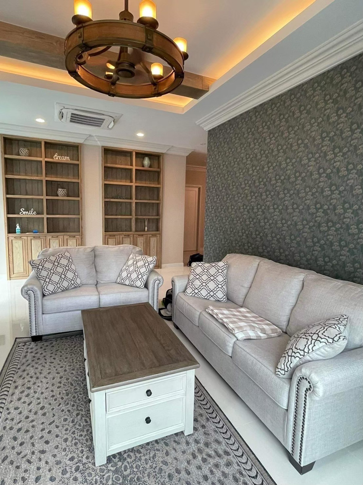 ขายบ้านพัฒนาการ ศรีนครินทร์ : ขายบ้านหรู โครงการ Setthasiri Krungthep Kreetha 2 (เศรษฐสิริ กรุงเทพกรีฑา 2) แปลงมุม ไซส์ใหญ่ ด้านหน้าไม่ติดใคร  บ้านเดี่ยว 2 ชั้น ขนาดที่ดิน 105 ตารางวา พื้นที่ใช้สอย 404 ตารางเมตร