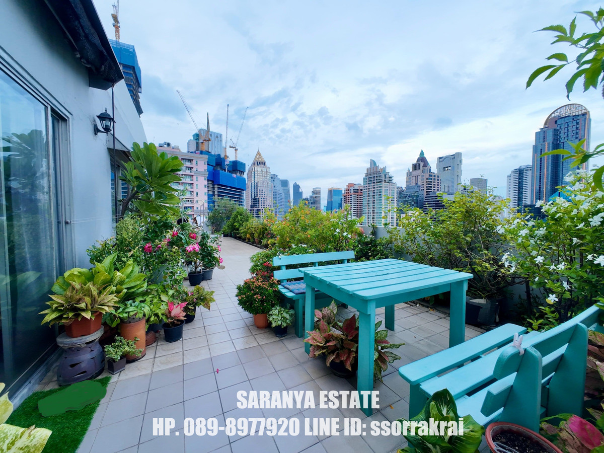 For SaleCondoSilom, Saladaeng, Bangrak : Condo for sale: Silom Parkview, Sala Daeng Soi 2 The whole floor has only 2 units, size 232 sq.m. 3 bedrooms, 2 bathrooms, 1 living room, 1 kitchen Large balcony stretching across the building, unblock view, Super City center