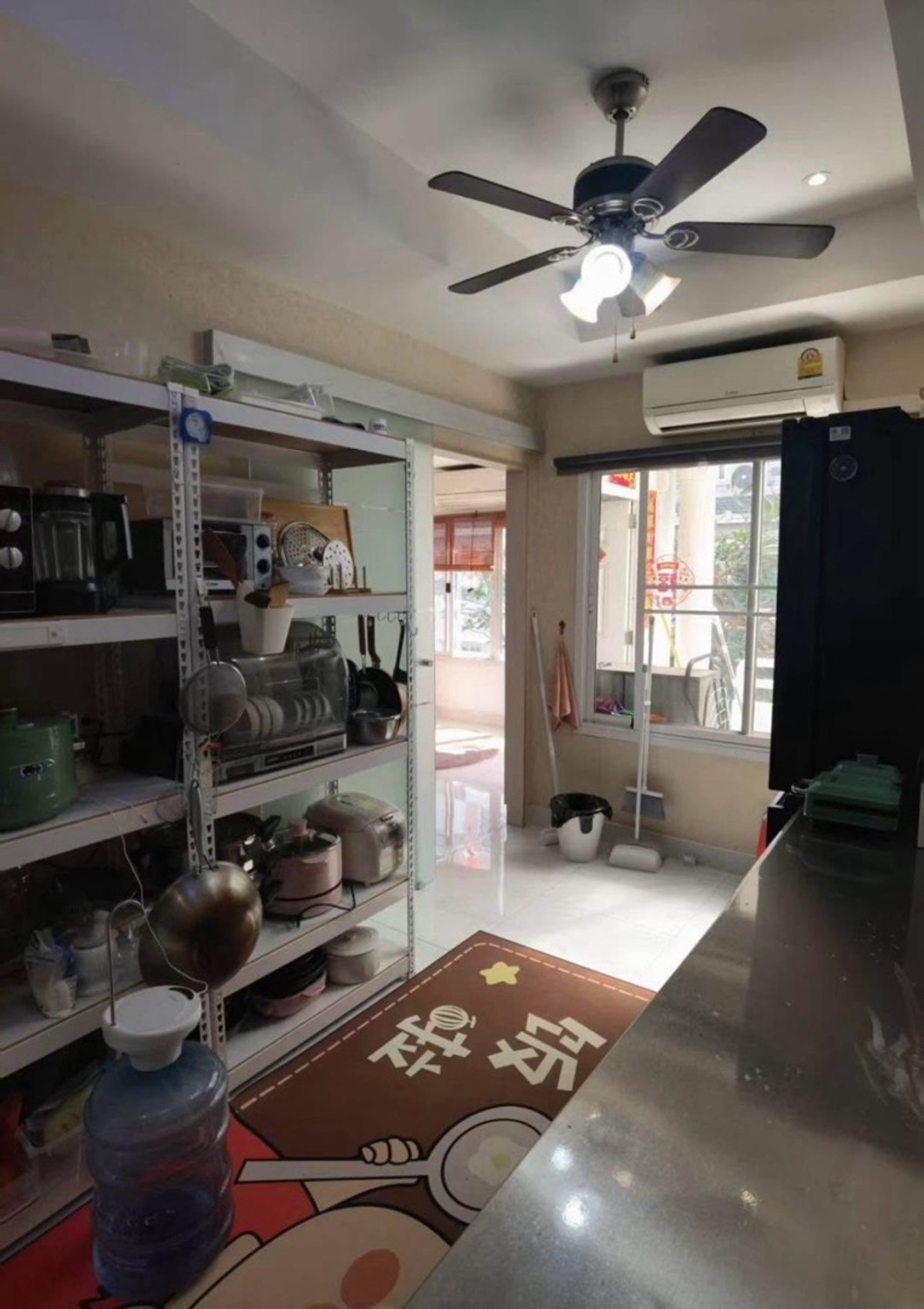 ขายคอนโดสมุทรปราการ สำโรง : Owner Post ขายคอนโดห้องใหญ่ทำเลบางนา Casitas Condominium Bangna