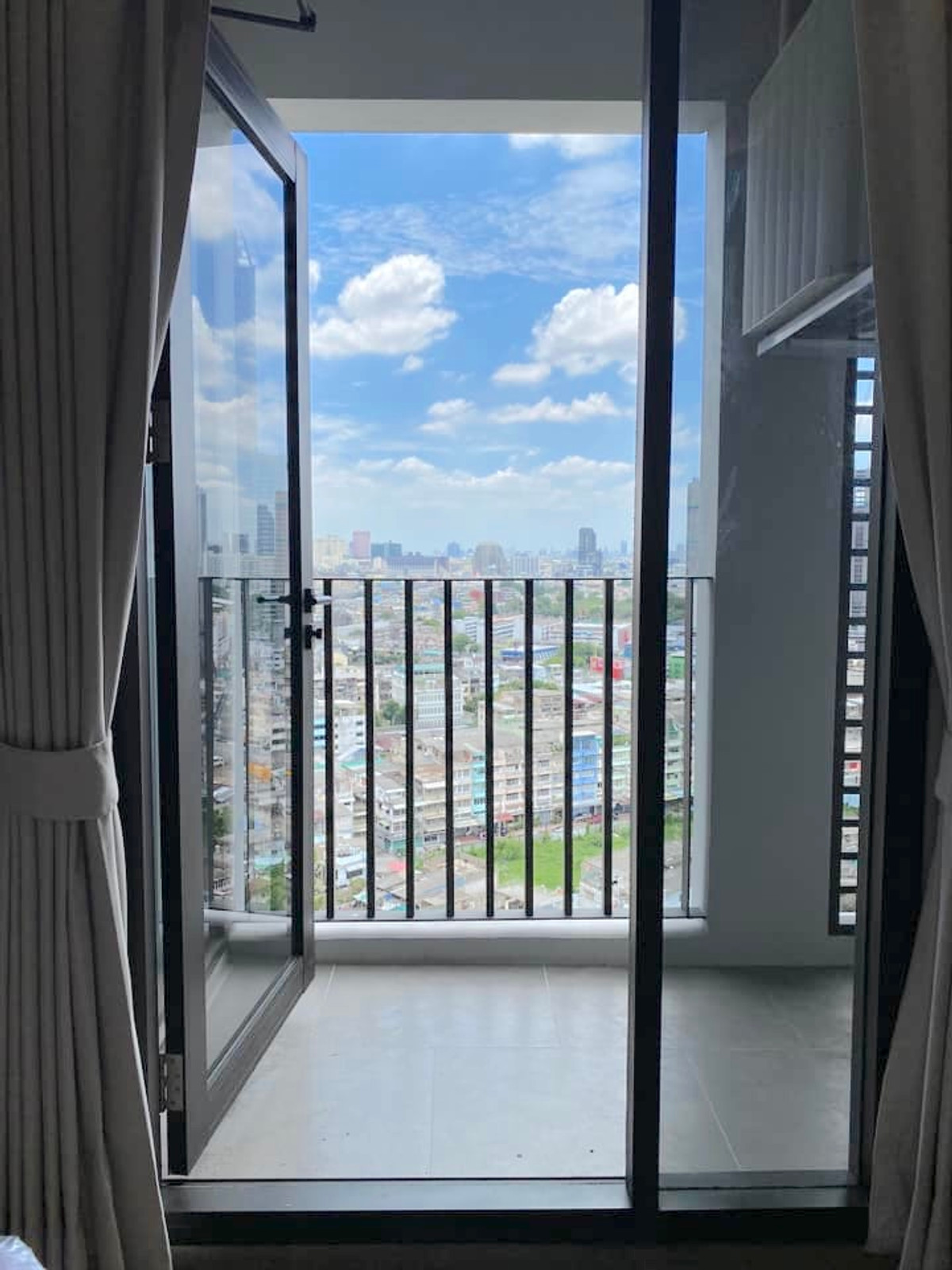 ขายคอนโดสยาม จุฬา สามย่าน : 🔥 ขายด่วน 🔥  ถูกมาก ห้องสวย วิวดี กว้าง น่าอยู่   Call : 0619824959 Line ID :  elegant.289