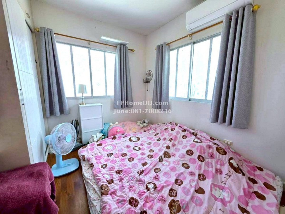 ขายบ้านปทุมธานี รังสิต ธรรมศาสตร์ : ขายถูก พฤกษ์ลดา รังสิต คลอง 4 บ้านเดี่ยว 2 ชั้น 57 ตร.ว. บ้านแปลงมุม บ้านสวยพร้อมอยู่ ทำเลดี เดินทางสะดวก โครงการติดถนน ใกล้รถไฟฟ้าสายสีเขียว (BTS) สถานีคูคต ใกล้ฟิวเจอร์พาร์ครังสิต