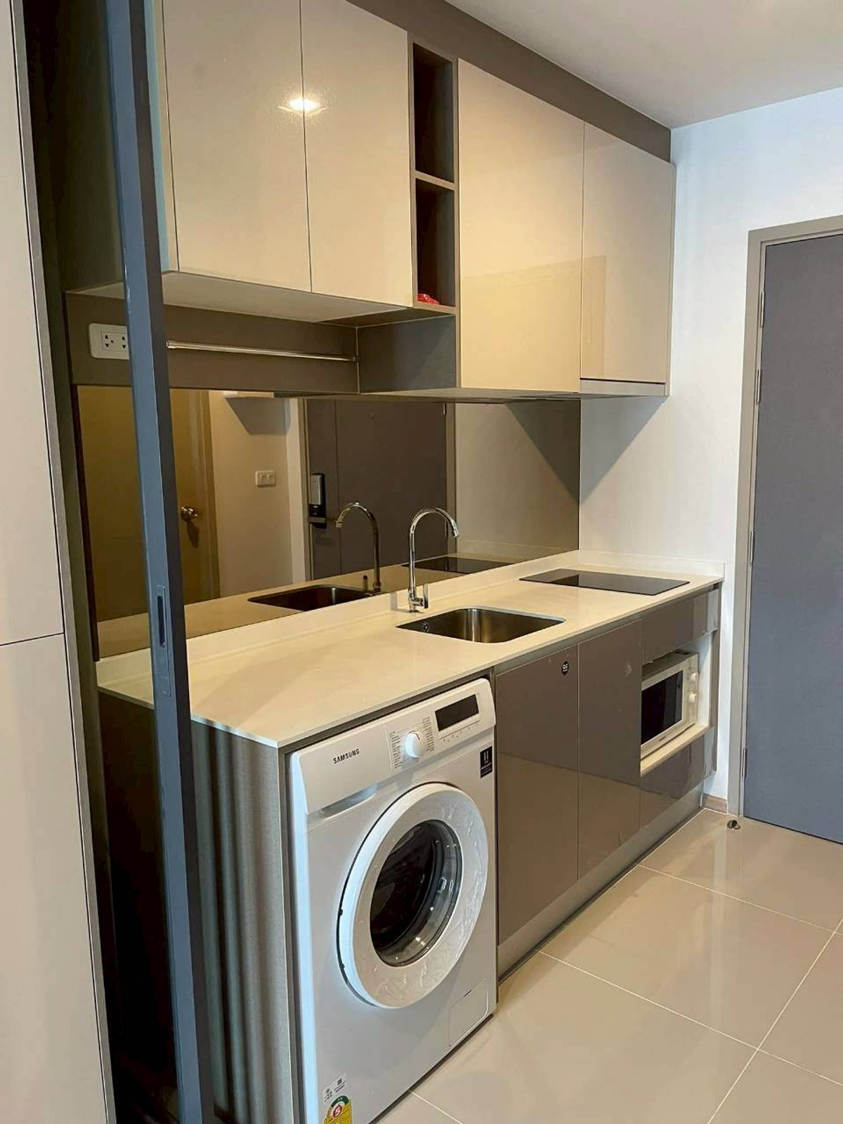 ให้เช่าคอนโดพระราม 9 เพชรบุรีตัดใหม่ RCA : ✅ IDAS128 ✅ Line : @p2nproperty