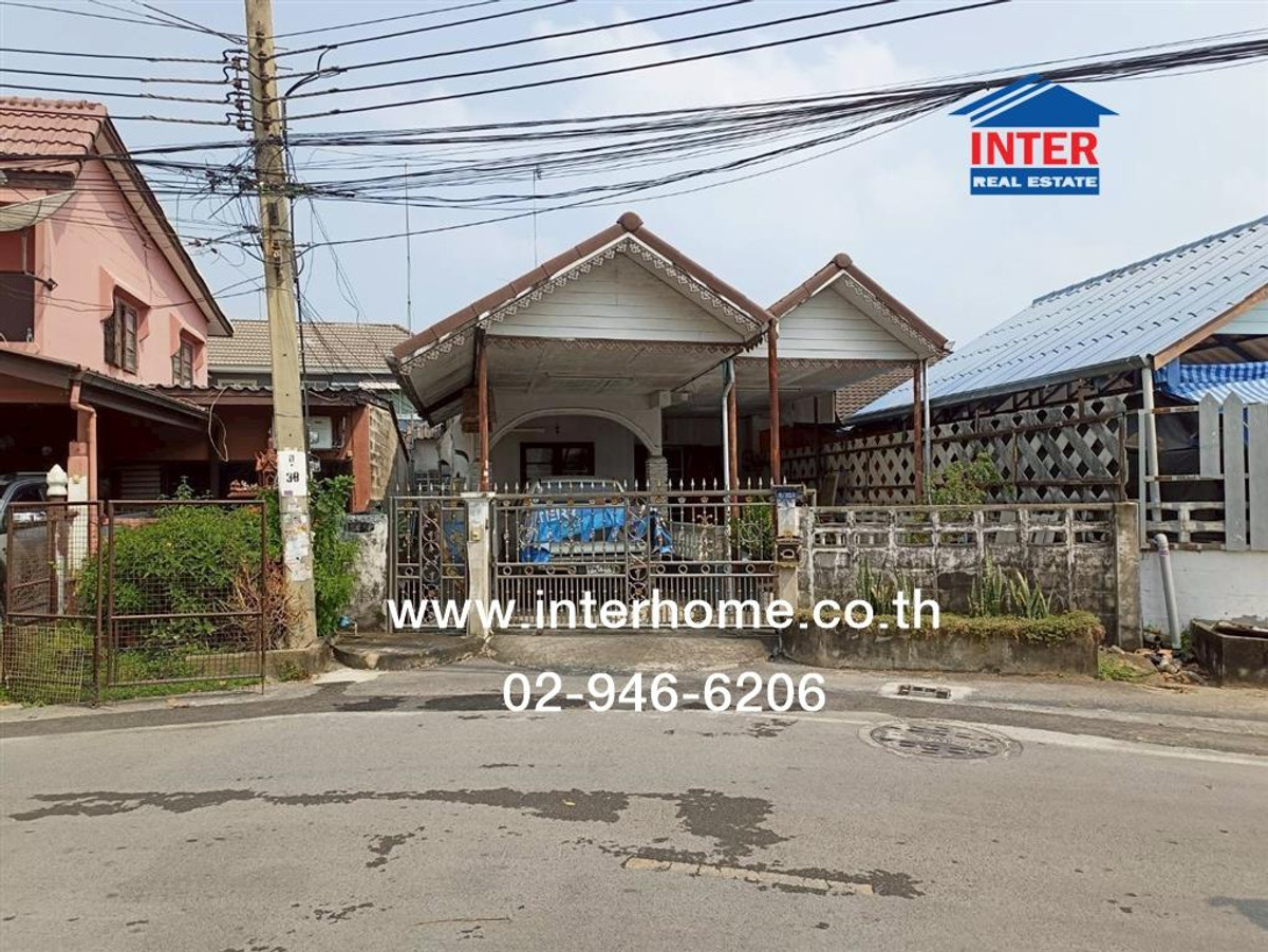 ขายบ้านนนทบุรี บางใหญ่ บางบัวทอง : บ้านเดี่ยว 1 ชั้น 45 ตร.ว. หมู่บ้านบัวทองเคหะ ใกล้แม็คโทร สาขาบัวทอง ถนนบางกรวย-ไทรน้อย ถนนกาญจนาภิเษก บางบัวทอง นนทบุรี