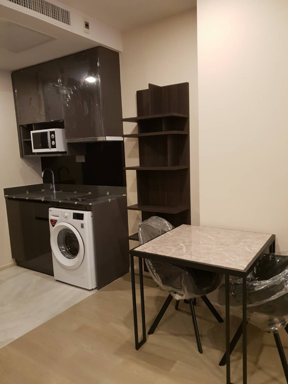 ให้เช่าคอนโดสุขุมวิท อโศก ทองหล่อ : Best Price 🔥🔥🔥 Ashton Asoke 1bed 34 Sqm Fullyfurnish , Welclme Foreign 25,000-