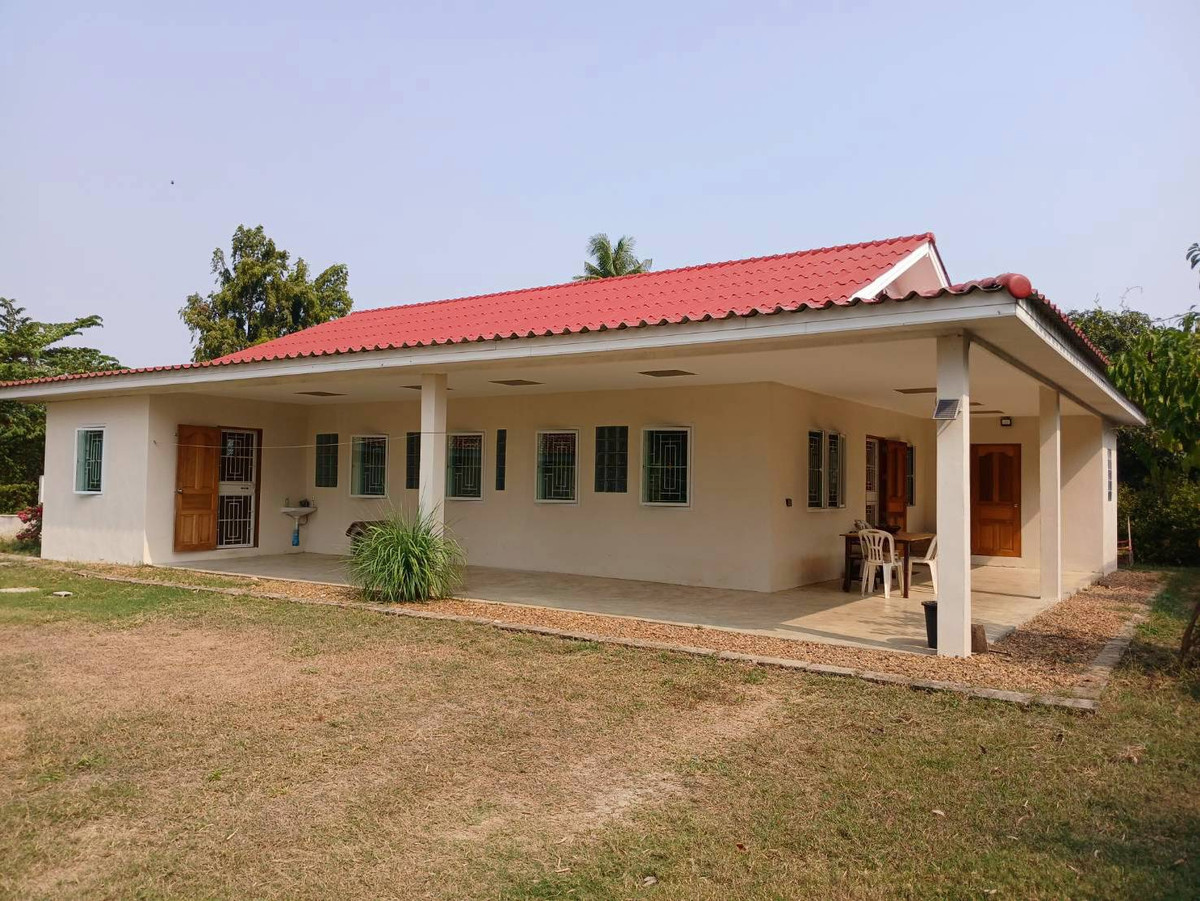 ขายบ้านราชบุรี : ขายบ้านเดี่ยวชั้นเดียวพร้อมที่ดิน ต.หนองกบ อ.บ้านโป่ง จ.ราชบุรี ทำเลดี เดินทางสะดวก