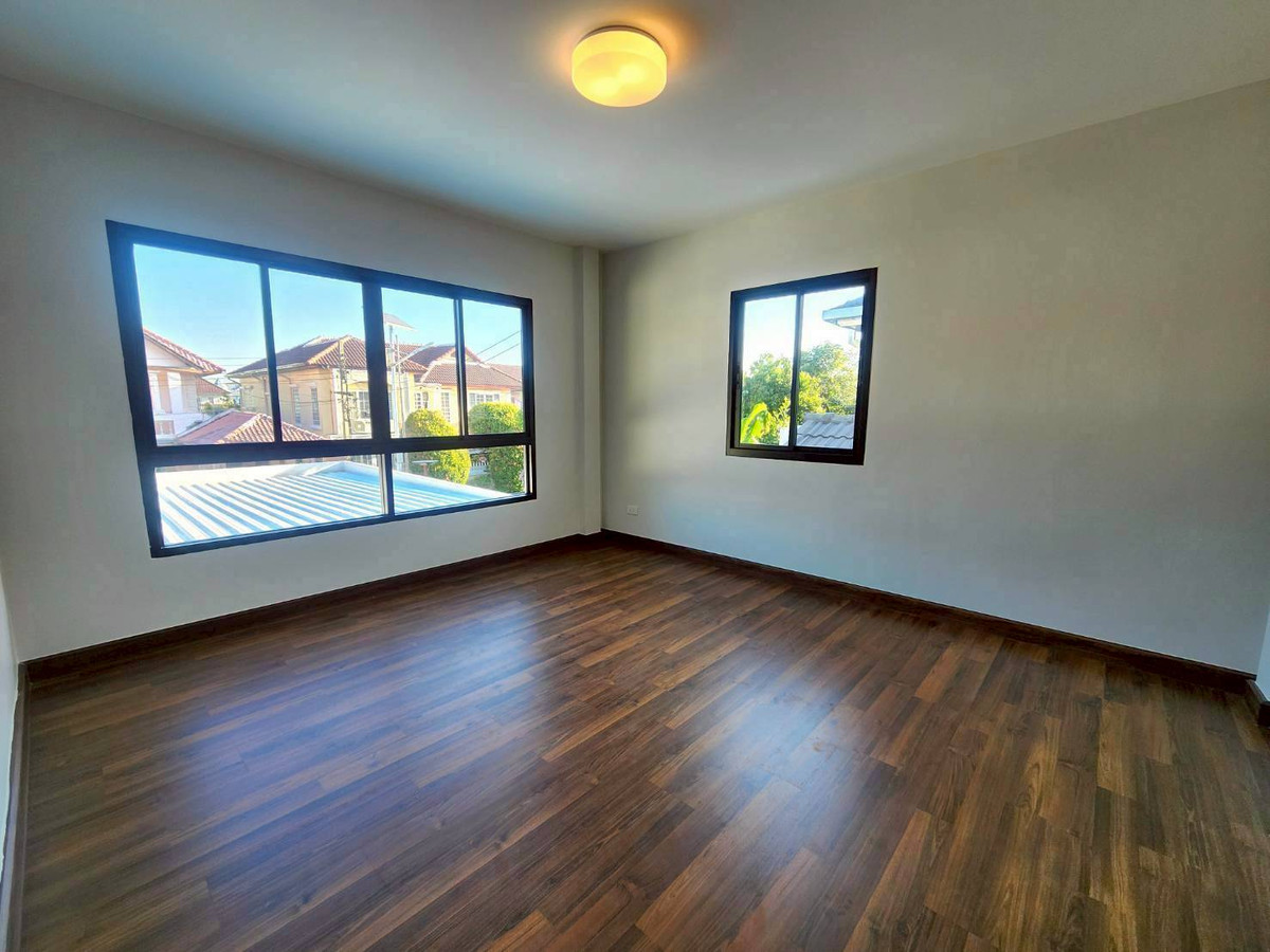 ขายบ้านนนทบุรี บางใหญ่ บางบัวทอง : ขายบ้านเดี่ยว หมู่บ้าน มณียา รัตนาธิเบศร์ บ้านหลังใหญ่ บ้านพร้อมอยู่ นนทบุรี เซ็นทรัล รัตนาธิเบศร์