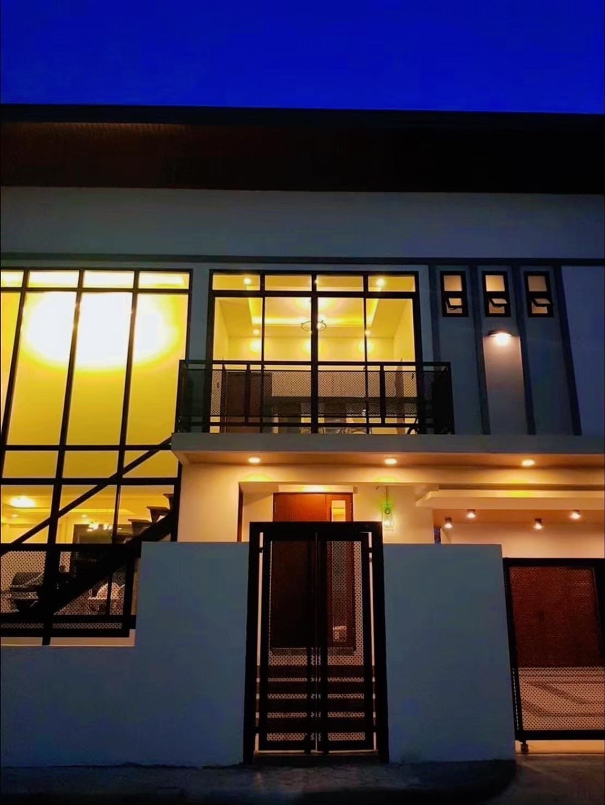 ให้เช่าเชียงใหม่ : ให้เช่า บ้านเดี่ยว พูลวิลล่าส่วนตัว ในโครงการ บียอนด์ สันกำแพง เชียงใหม่ 3ห้องนอน 4ห้องน้ำ