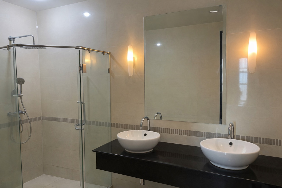 ขายคอนโดราชเทวี พญาไท : ขาย/SALE : Baan Klang Krung Siam - Pathumwan (บ้านกลางกรุง สยาม-ปทุมวัน) - 3 ห้องนอน LC103