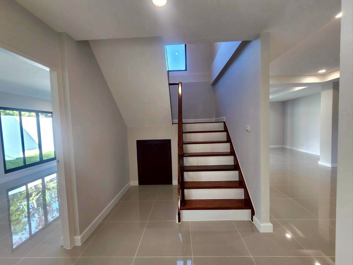 ขายบ้านนนทบุรี บางใหญ่ บางบัวทอง : ขายบ้านเดี่ยว หมู่บ้าน มณียา รัตนาธิเบศร์ บ้านหลังใหญ่ บ้านพร้อมอยู่ นนทบุรี เซ็นทรัล รัตนาธิเบศร์