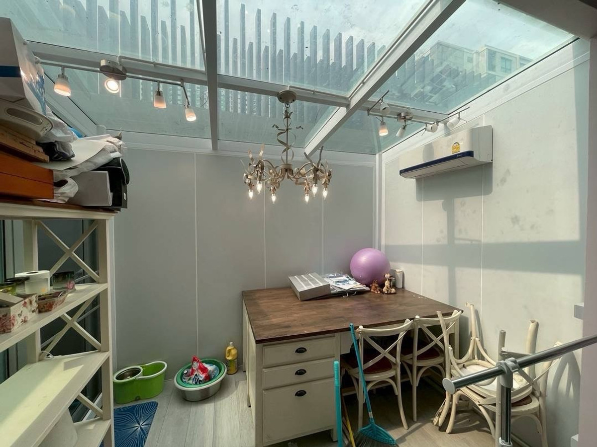 For SaleTownhomeKasetsart, Ratchayothin : For sale: Baan Klang Muang Ratchayothin, near BTS Phaholyothin 34, near Major Ratchayothin. Central Ladprao Built-in decoration Fully furnished