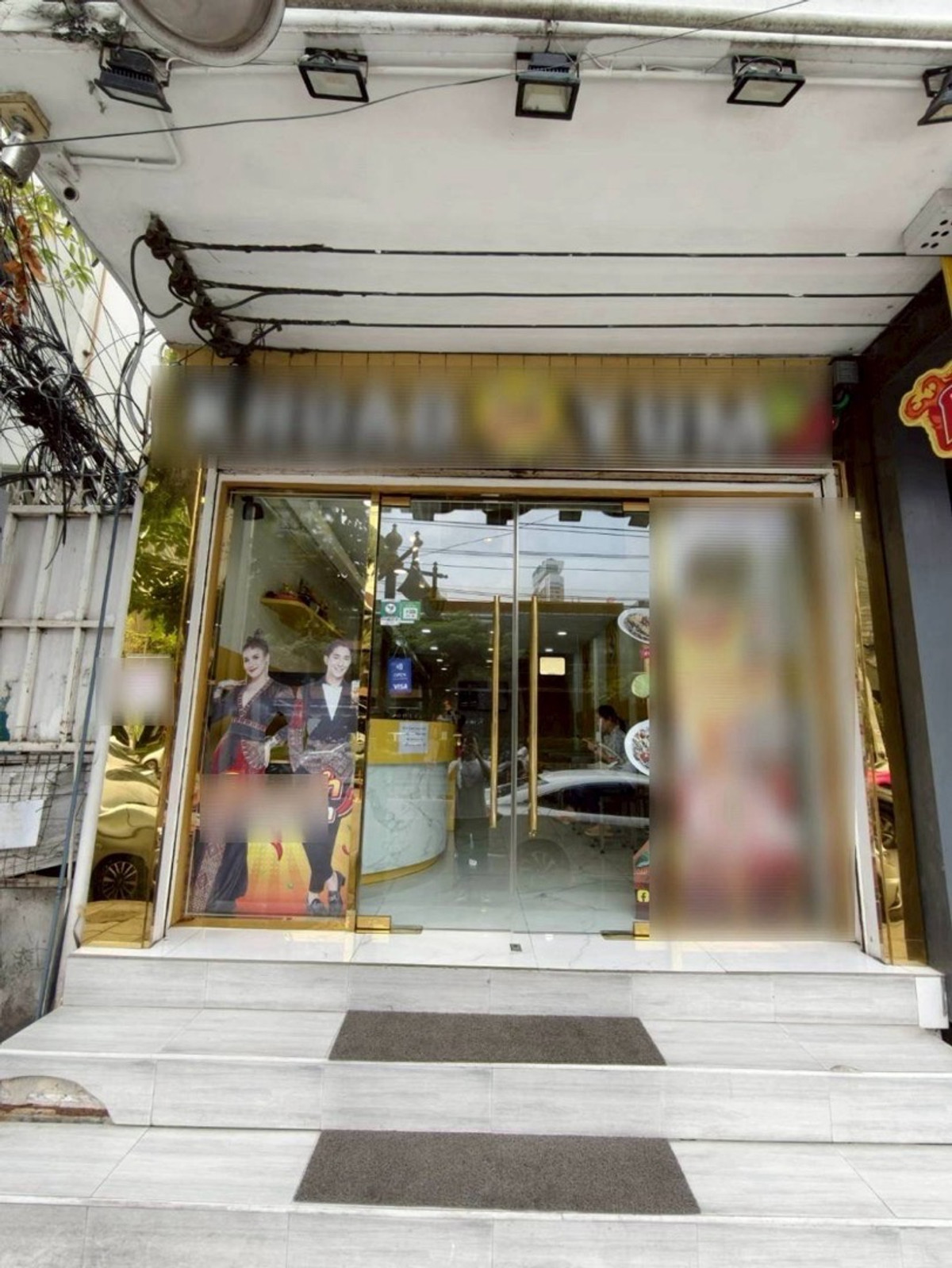 For RentShop HouseSukhumvit, Asoke, Thonglor : Commercial building for rent, Thonglor, Sukhumvit 55, next to the main road, good location, accepting consideration for all businesses.