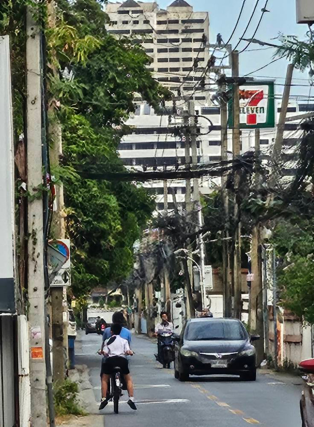 ขายบ้านลาดพร้าว เซ็นทรัลลาดพร้าว : ราคาพิเศษ!! บ้านเดี่ยวทำเลทอง ลาดพร้าว ซ.1 ใกล้ยูเนี่ยนมอลล์ เดินถึงรถไฟฟ้า เข้าออกได้หลายทาง