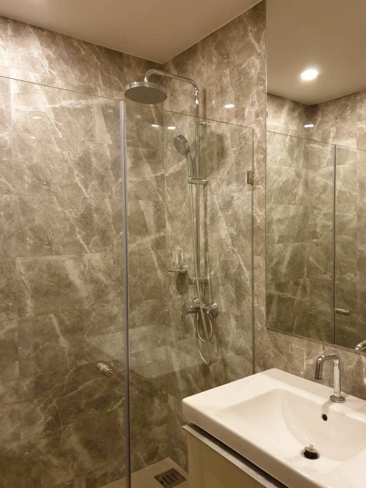 For RentCondoRatchathewi,Phayathai : For rent Ideo Q siam-ratchathewi ☎️ 0912322009