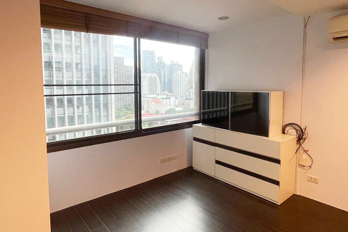 คอนโดสุขุมวิท อโศก ทองหล่อ : ขาย/ให้เช่า อโศก ทาวเวอร์ ห้องกว้าง ใกล้ MRT เพชรบุรี 