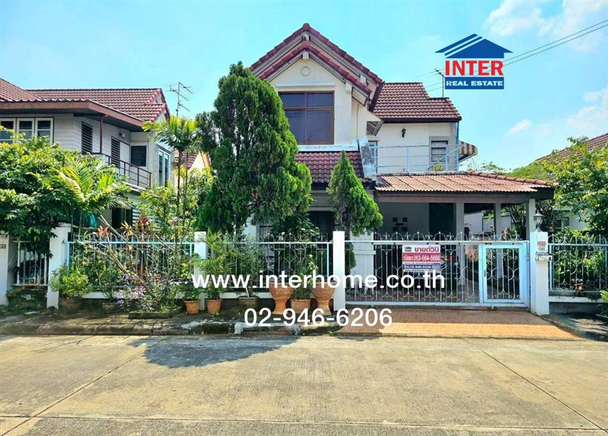 For SaleHousePathum Thani,Rangsit, Thammasat : 2-story detached house, 50 sq m, Saranthorn Village, Rangsit, Khlong 4, near Beacon House School. Yamsaard Rangsit (BYSR) Rangsit Khlong 4, Phra Ong Chao Sai Rangsit–Khlong 4 Road, Thanyaburi, Pathum Thani