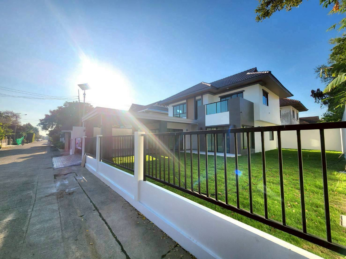 ขายบ้านนนทบุรี บางใหญ่ บางบัวทอง : ขายบ้านเดี่ยว หมู่บ้าน มณียา รัตนาธิเบศร์ บ้านหลังใหญ่ บ้านพร้อมอยู่ นนทบุรี เซ็นทรัล รัตนาธิเบศร์