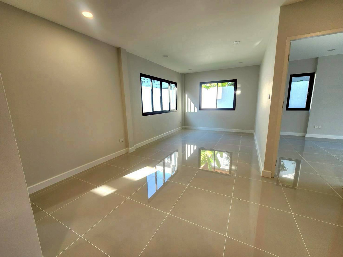 ขายบ้านนนทบุรี บางใหญ่ บางบัวทอง : ขายบ้านเดี่ยว หมู่บ้าน มณียา รัตนาธิเบศร์ บ้านหลังใหญ่ บ้านพร้อมอยู่ นนทบุรี เซ็นทรัล รัตนาธิเบศร์