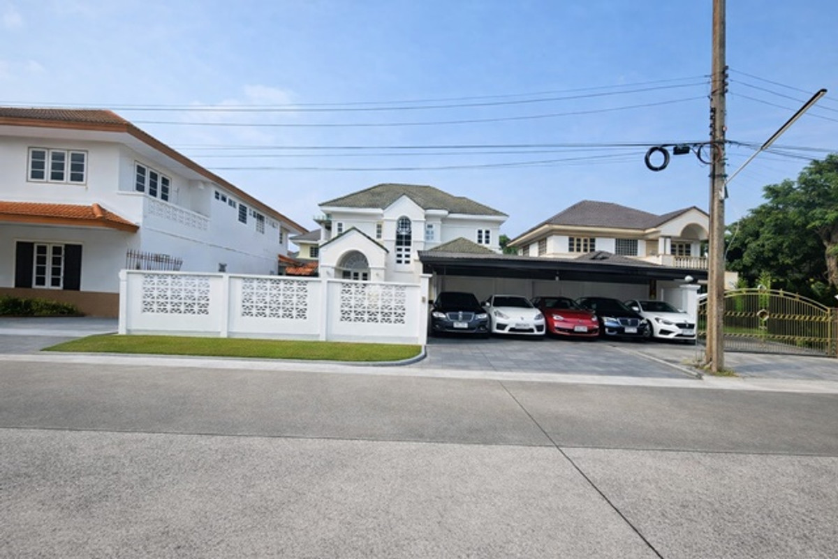 For RentHouseNawamin, Ramindra : 2 story detached house 5beds NimitMai2-10 MinBuri Market 1.6km. Lotus Suwinthawong 2.1km. BigC Suwin