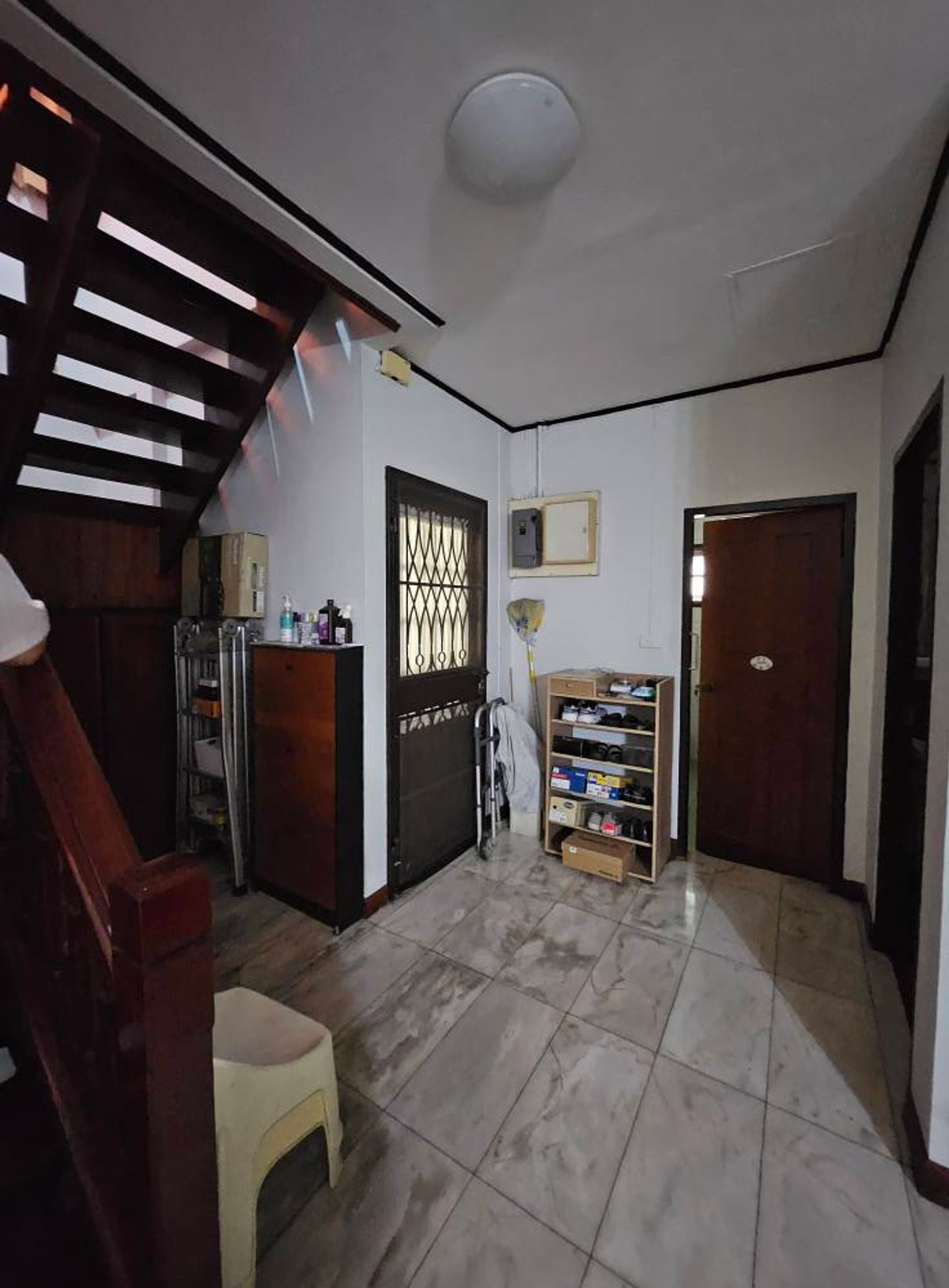 ขายบ้านลาดพร้าว เซ็นทรัลลาดพร้าว : ราคาพิเศษ!! บ้านเดี่ยวทำเลทอง ลาดพร้าว ซ.1 ใกล้ยูเนี่ยนมอลล์ เดินถึงรถไฟฟ้า เข้าออกได้หลายทาง