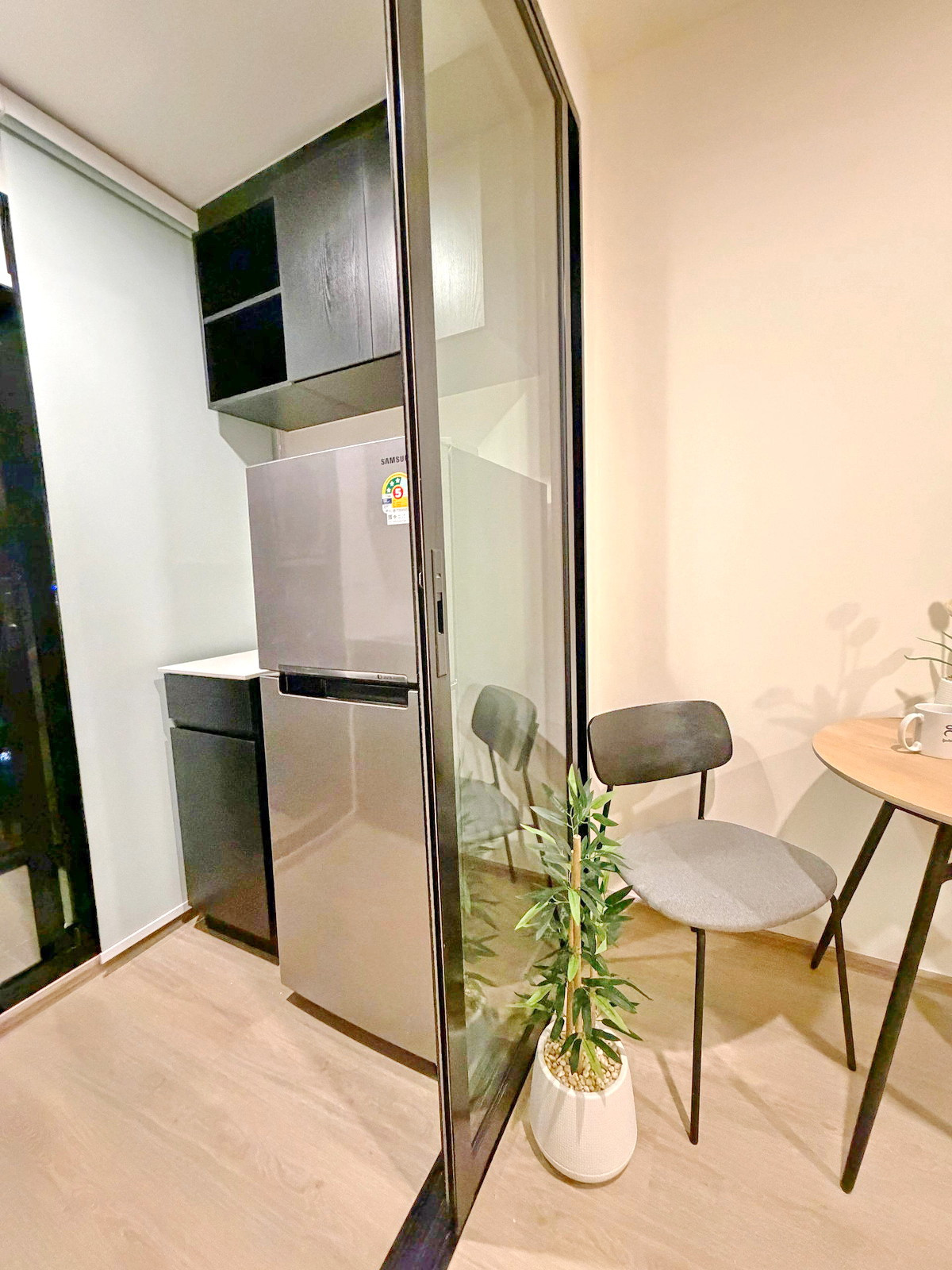 ให้เช่าคอนโดพระราม 9 เพชรบุรีตัดใหม่ RCA : 9768♛ให้เช่าคอนโด 1 ห้องนอน♙นิว ดิสทริค อาร์ไนน์ พระราม 9♜ติด MRTพระราม9∞099-5919653,065-9423251🜲Line@sureresidence