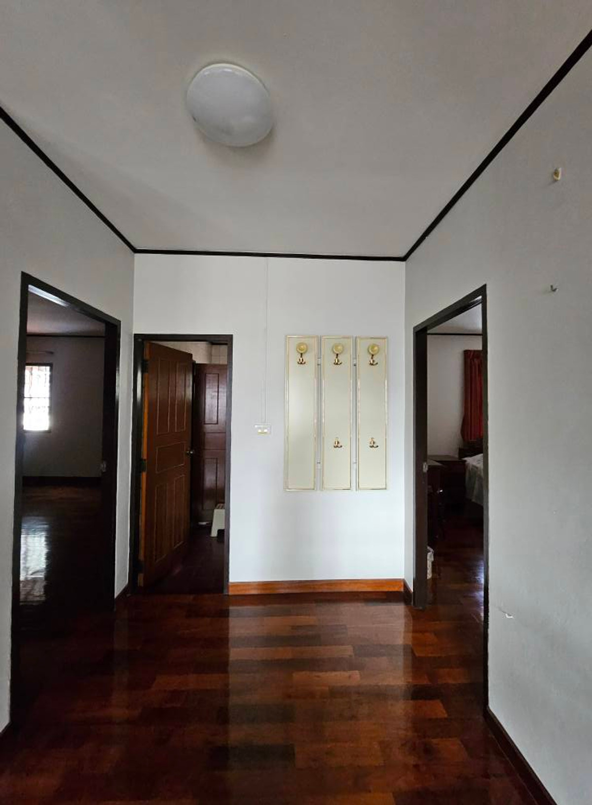 ขายบ้านลาดพร้าว เซ็นทรัลลาดพร้าว : ราคาพิเศษ!! บ้านเดี่ยวทำเลทอง ลาดพร้าว ซ.1 ใกล้ยูเนี่ยนมอลล์ เดินถึงรถไฟฟ้า เข้าออกได้หลายทาง