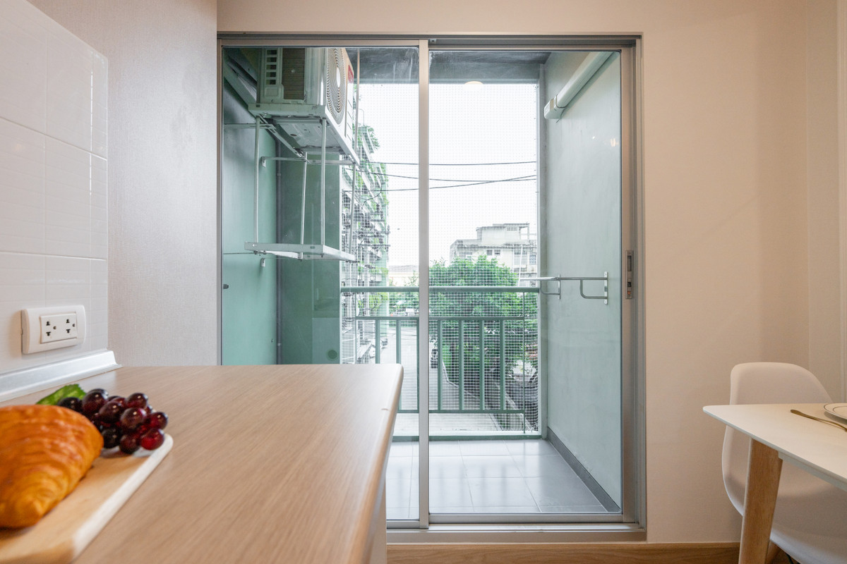 ขายคอนโดบางแค เพชรเกษม : 🚨ขาย! คอนโดลุมพินี พาร์ค เพชรเกษม 98 ชั้น2 เหมือนอยู่บ้าน ขึ้นลงสบาย มีให้เลือกชมถึง 2 ห้องสวย เฟอร์ใหม่ ห้องใหม่ วิวดี พร้อมอยู่ 