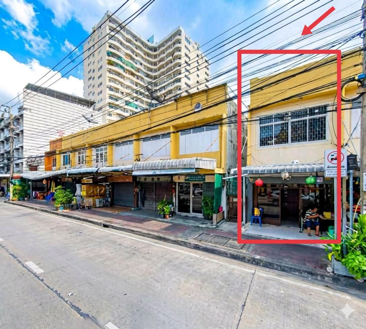 For SaleShop HouseBang Sue, Wong Sawang, Tao Pun : Urgent sale‼️Commercial building, corner room Golden location for trading Next to 4 lane Pracharat road. Nonthaburi, very good price, 3.19 million baht. Hurry and make a decision late, it may slip out of your hands in a location like this 🔥