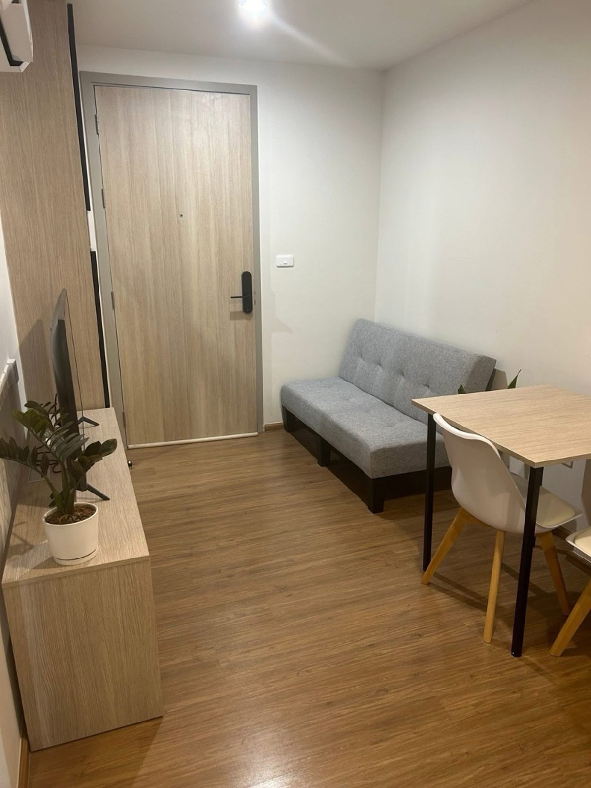 ให้เช่าคอนโดวงเวียนใหญ่ เจริญนคร : 📍ให้เช่า Niche MONO อิสรภาพ 
 ใกล้ MRT เพียง 200 ม.ห้องใหม่ สะอาด เจ้าของดูแลดี