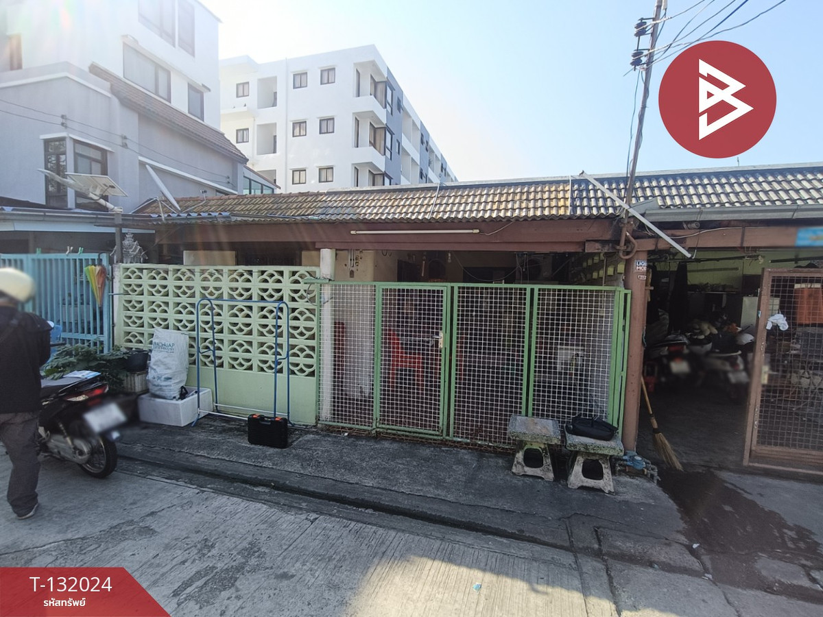 For SaleTownhomeOnnut, Udomsuk : Townhouse for sale Soi On Nut 17, Intersection 18, area 28 sq m, Phra Khanong, Bangkok