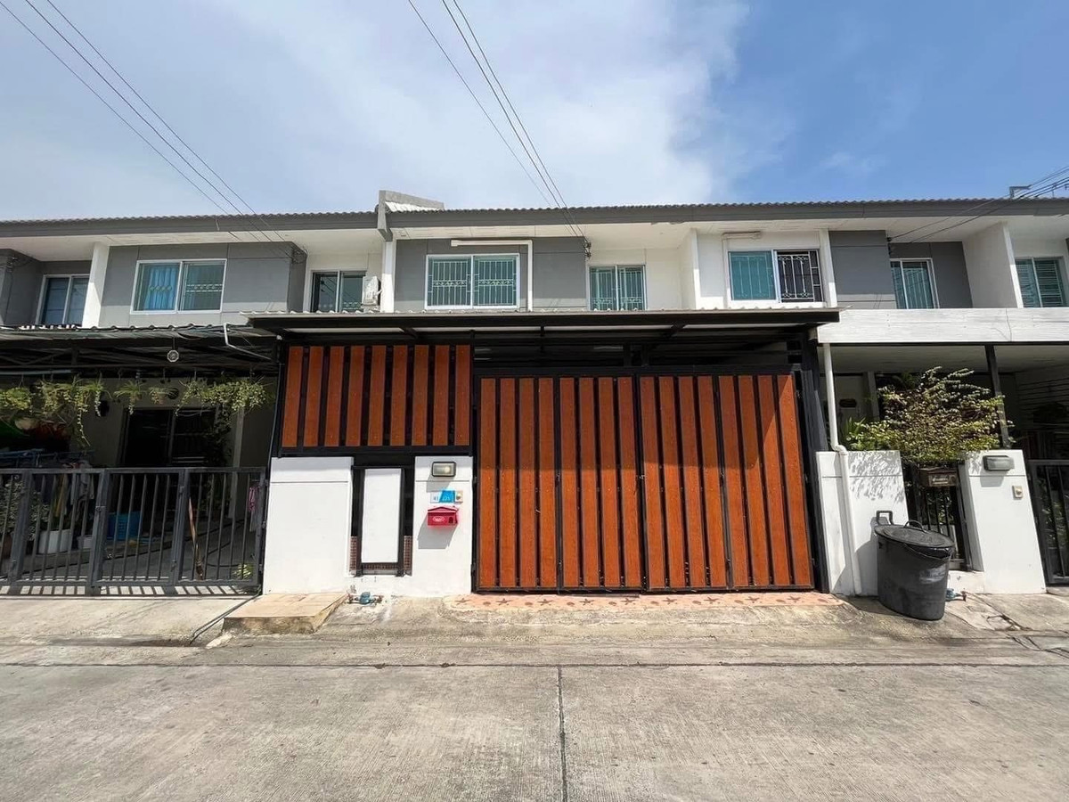 For RentTownhomeNonthaburi, Bang Yai, Bangbuathong : Available 1/3/26, 2-story townhome for rent, Pruksa Village 38/3 Chaiyaphruek-Wongwaen. Bang Kruai-Sai Noi Road Renovated and ready to move in