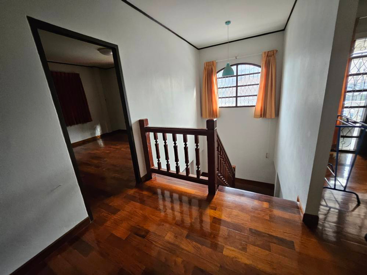 ขายบ้านลาดพร้าว เซ็นทรัลลาดพร้าว : ราคาพิเศษ!! บ้านเดี่ยวทำเลทอง ลาดพร้าว ซ.1 ใกล้ยูเนี่ยนมอลล์ เดินถึงรถไฟฟ้า เข้าออกได้หลายทาง