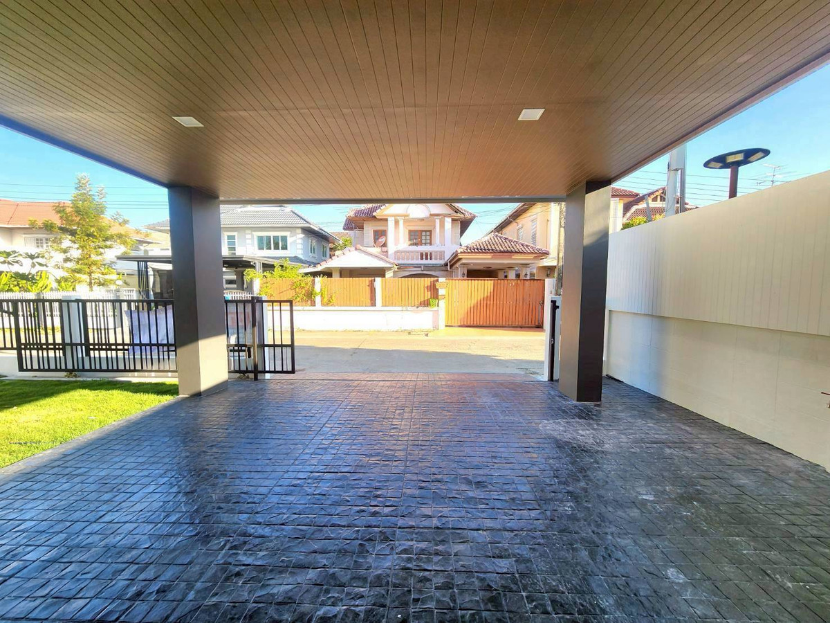 ขายบ้านนนทบุรี บางใหญ่ บางบัวทอง : ขายบ้านเดี่ยว หมู่บ้าน มณียา รัตนาธิเบศร์ บ้านหลังใหญ่ บ้านพร้อมอยู่ นนทบุรี เซ็นทรัล รัตนาธิเบศร์