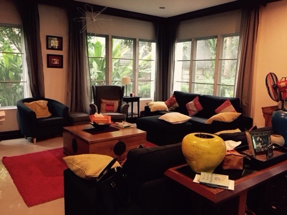 For RentHouseSukhumvit, Asoke, Thonglor : Pet-Friendly 4-Bedroom House for Rent near BTS Thonglor Sukhumvit 36, 450 sq.m Family Home.Available April 2026